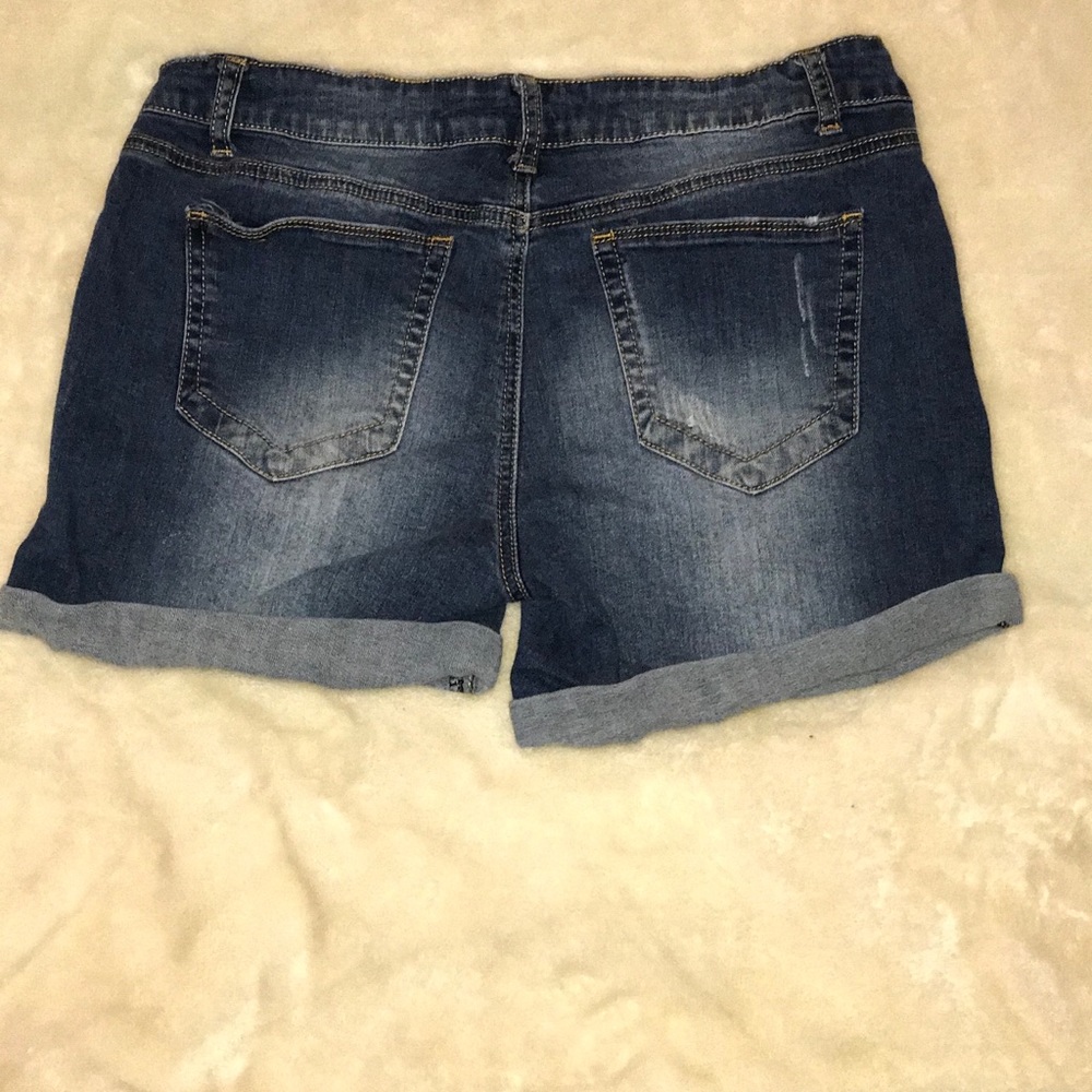 Jean shorts - Picture 2 of 2